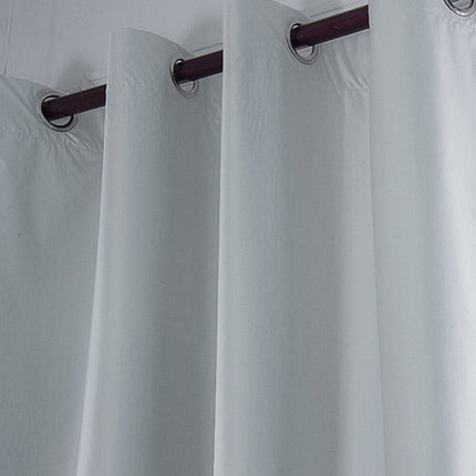 Bílý venkovní závěs voděodolný