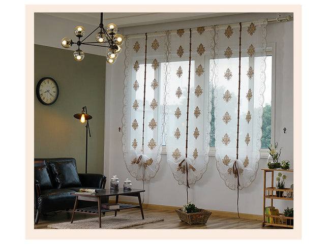 Vyšívaná římská voálová záclona