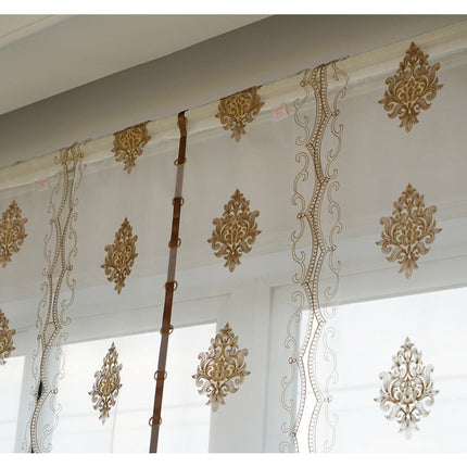 Vyšívaná římská voálová záclona