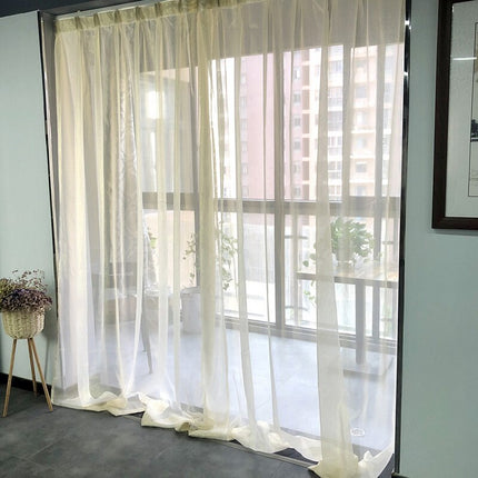 Třpytivá dekorační záclona do obývacího pokoje