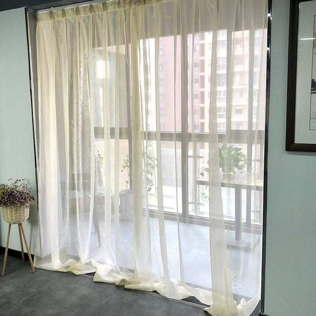 Třpytivá dekorační záclona do obývacího pokoje