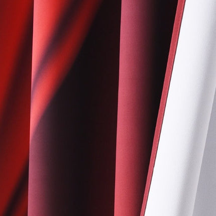 Červený sametový divadelní závěs