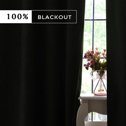 Kostkovaný zatemňovací závěs do pokoje