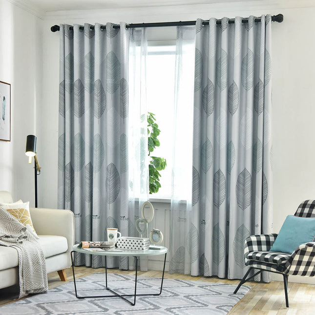 Neprůhledný závěs s motivem listů