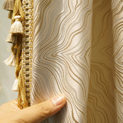 Luxusní zatemňovací závěs zlatý dekor