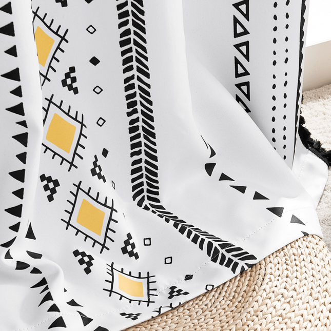 Etnický závěs boho styl s třásněmi