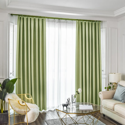 Zelený zatemňovací závěs do ložnice