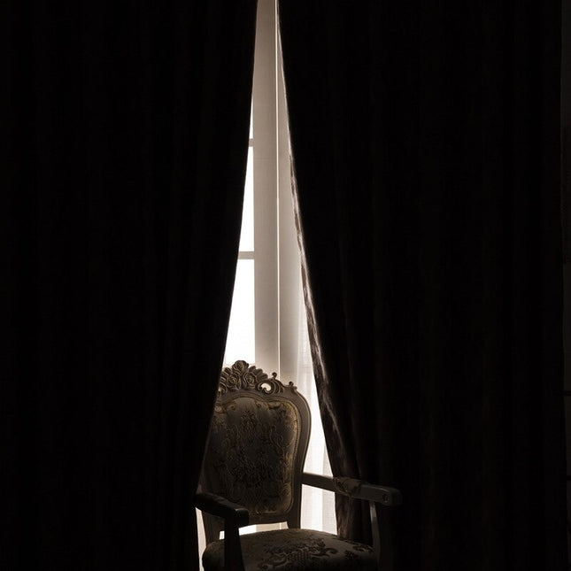 Šedo-plavý zatemňovací závěs s texturou