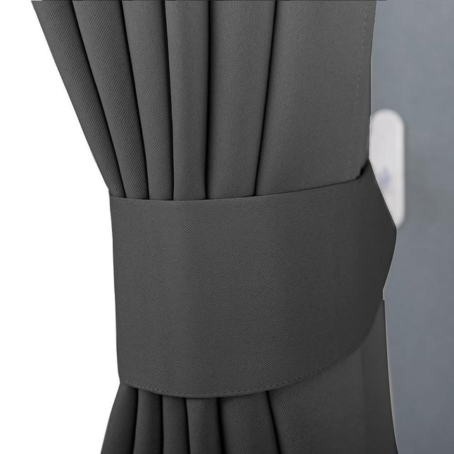 Minimalistický zatemňovací závěs do pokoje