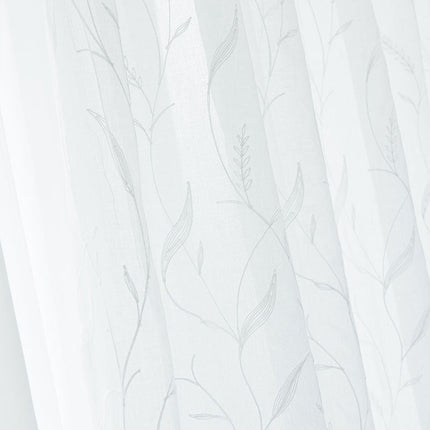 Jemná voálová záclona s větvičkami