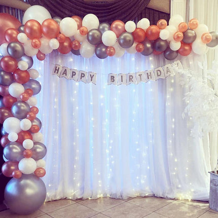 Lehká voálová záclona na svatební oblouk