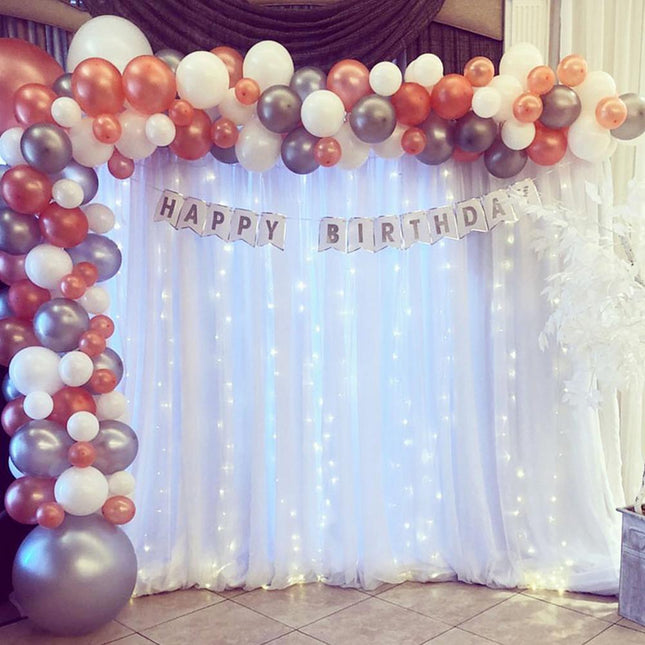 Lehká voálová záclona na svatební oblouk