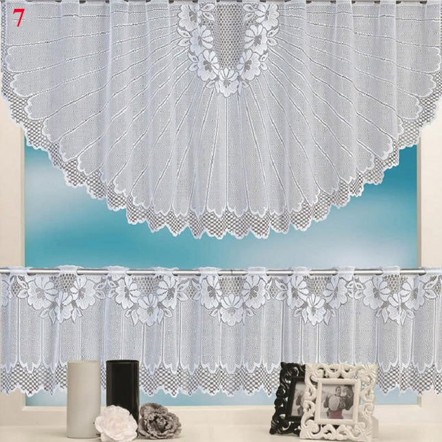 Bílá krajková kuchyňská záclona