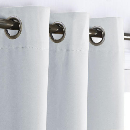 Jednobarevný zatemňovací závěs s oky Bergen