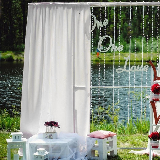 Lehká voálová záclona na svatební oblouk