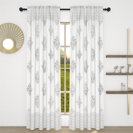 Elegantní závěs s damaškovým vzorem