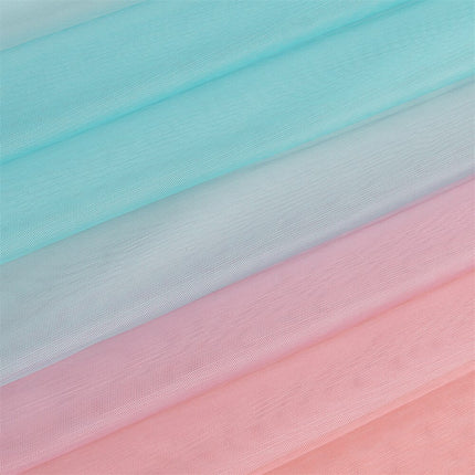 Dvouvrstvý zatemňovací závěs s gradientním voálem