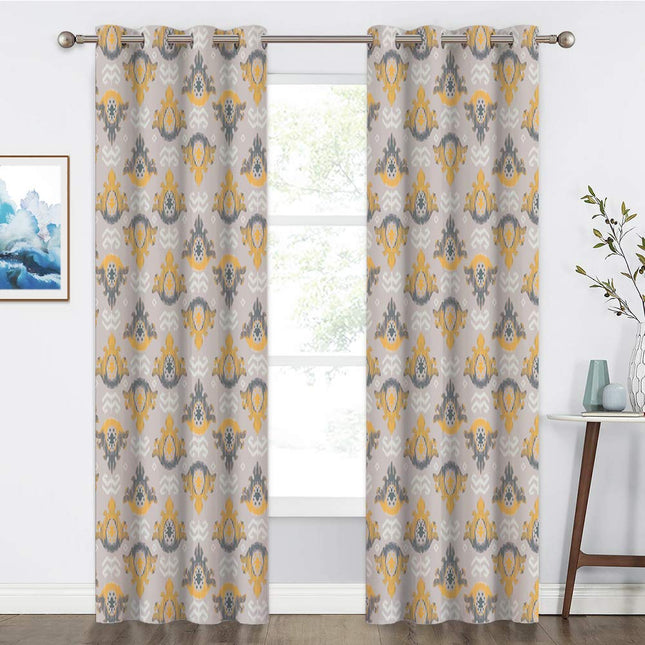 Dekorační závěs s modrým ornamentem