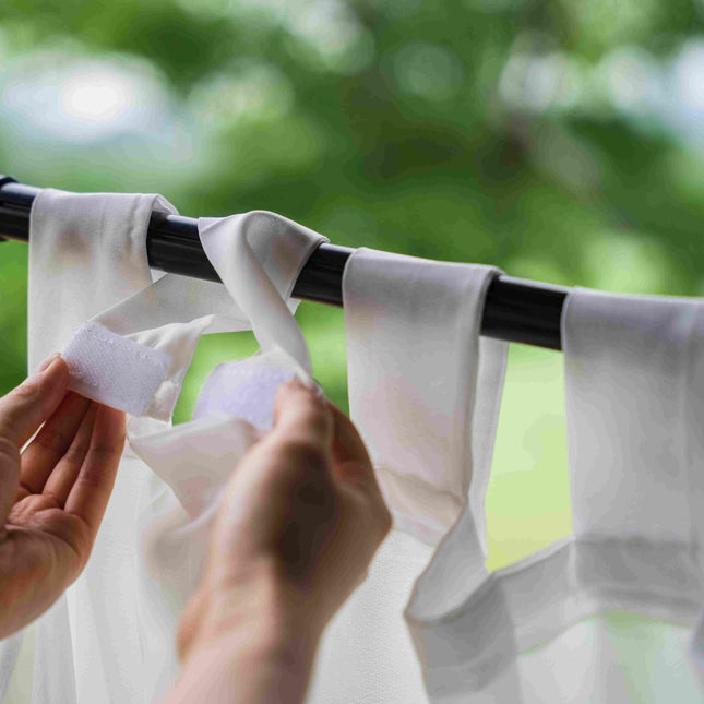 Venkovní závěs s poutky na pergolu