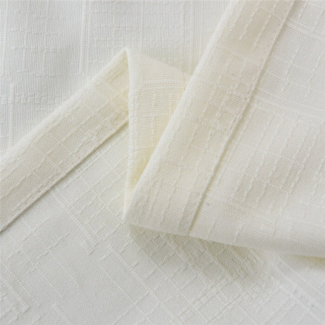 Texturovaný závěs s kovovými oky