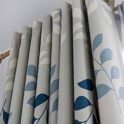 Modrý závěs s motivem listů Jamma