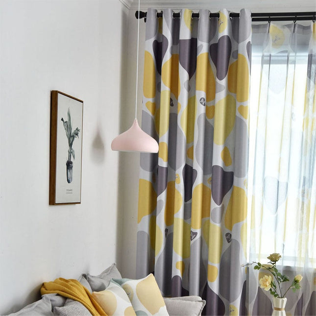Zatemňovací závěs s abstraktním vzorem Ermita