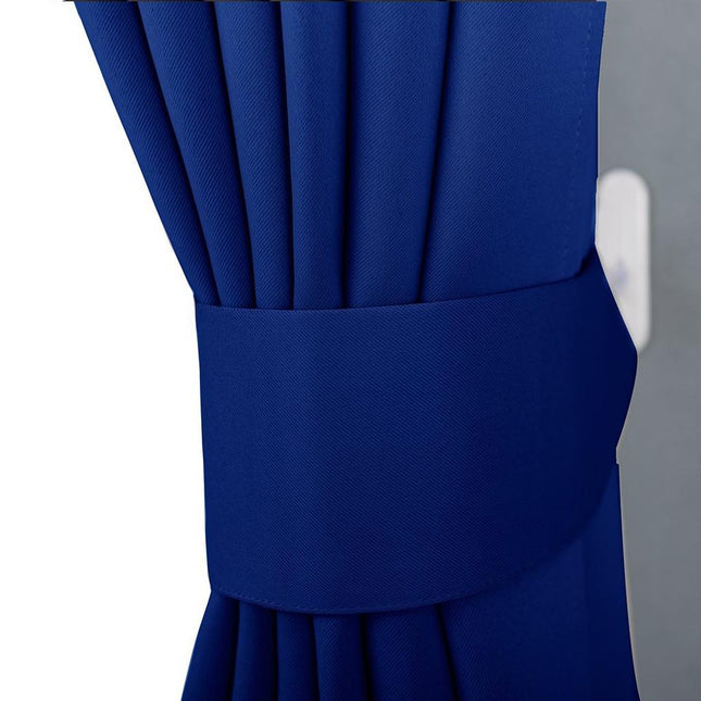 Minimalistický zatemňovací závěs do pokoje