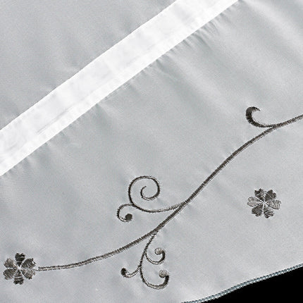 Bílá římská záclona do kuchyně