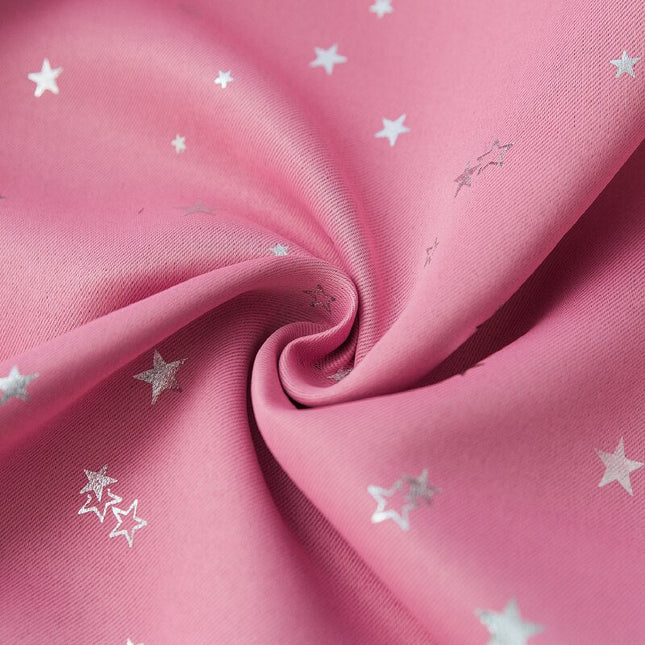 Růžový zatemňovací závěs s hvězdičkami