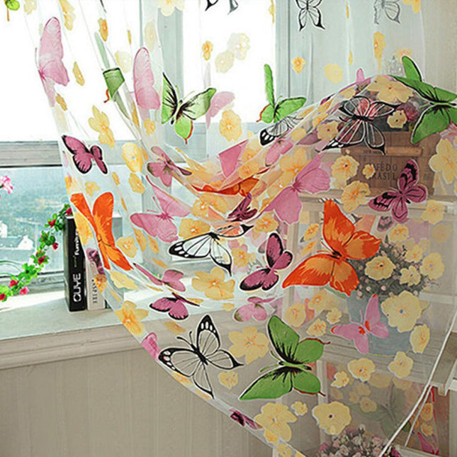 Barevná dětská záclona s motýly