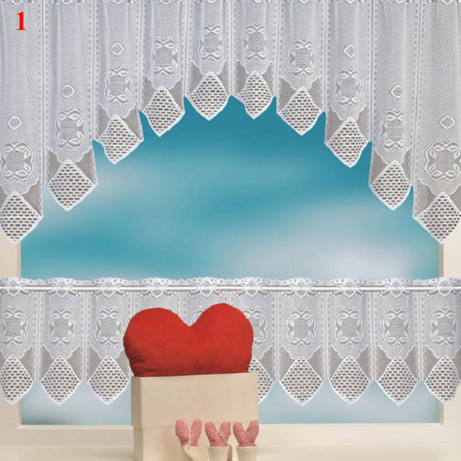 Bílá krajková kuchyňská záclona