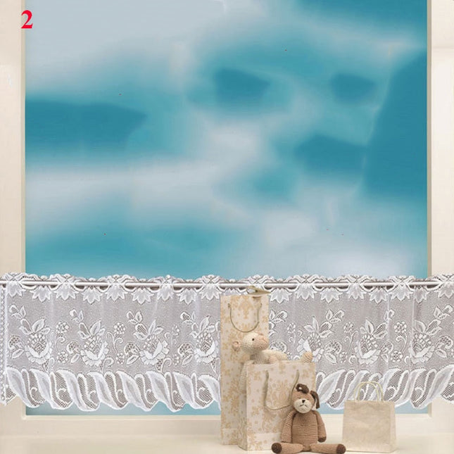 Bílá krajková kuchyňská záclona