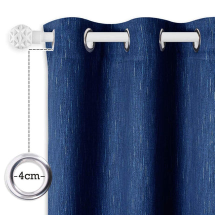 Tmavě modrý závěs s texturou lnu