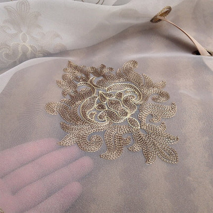 Vyšívaná římská voálová záclona