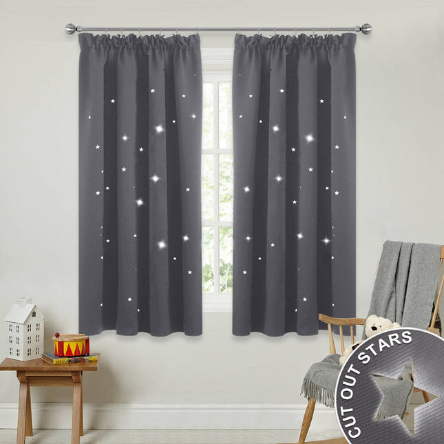 Moderní jednobarevný závěs do obývacího pokoje