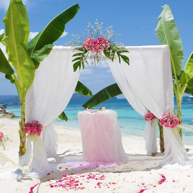 Lehká voálová záclona na svatební oblouk