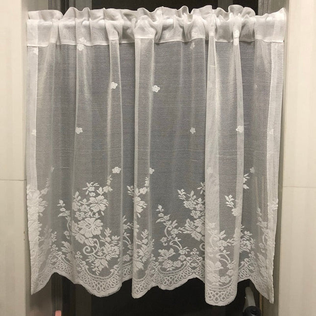 Bílá žakárová záclona s květinovým vzorem