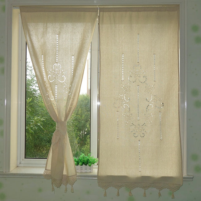 Béžová kuchyňská záclonka ve stylu boho