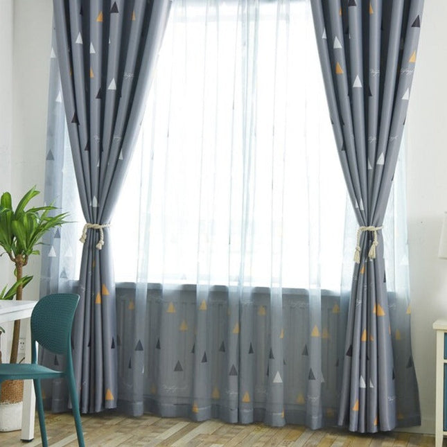 Závěs s moderním vzorem trojúhelníků