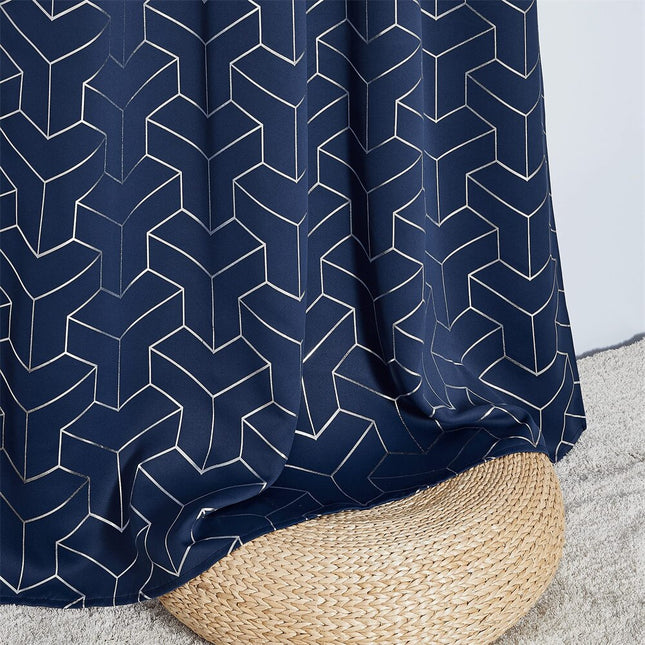 Modrý zatemňovací závěs se zlatým vzorem