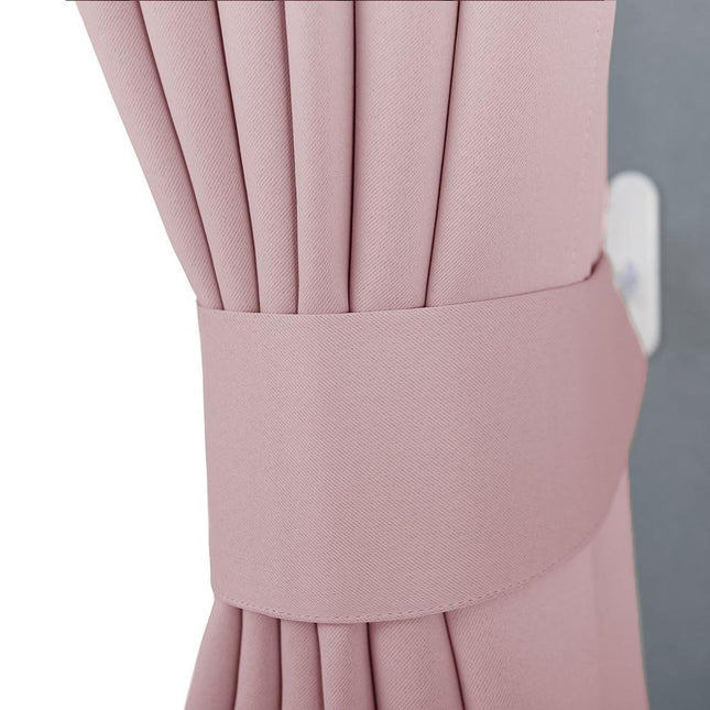 Minimalistický zatemňovací závěs do pokoje