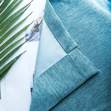 Modrý zatemňovací závěs do pokoje