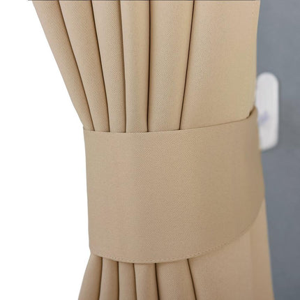 Minimalistický zatemňovací závěs do pokoje