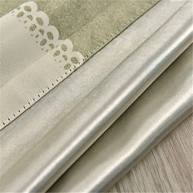 Závěs s motivem lesa a jelenů