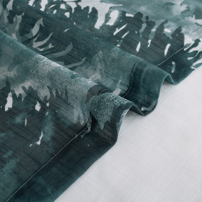 Venkovní průsvitný závěs s motivem lesa