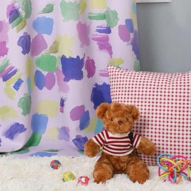 Dětský závěs s barevnými skvrnami