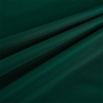 Odolný závěs na zahradní altán