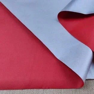 Oboustranná zatemňovací látka na závěsy