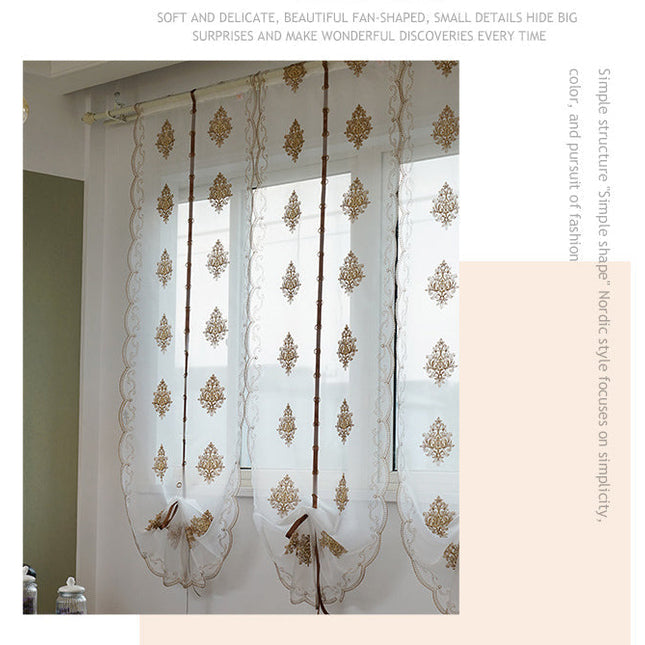 Vyšívaná římská voálová záclona