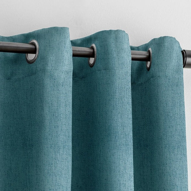 Kvalitní zatemňovací závěs do ložnice